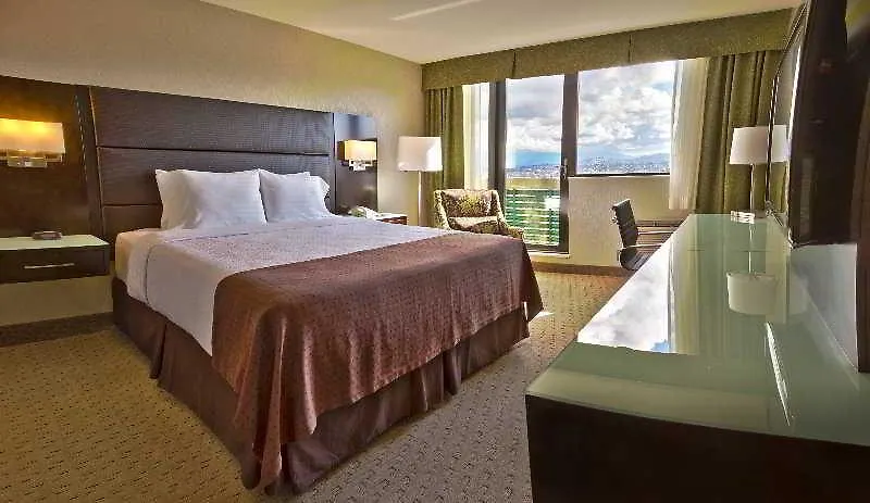 Holiday Inn Vancouver-Centre Broadway By Ihg 3*, Ванкувер