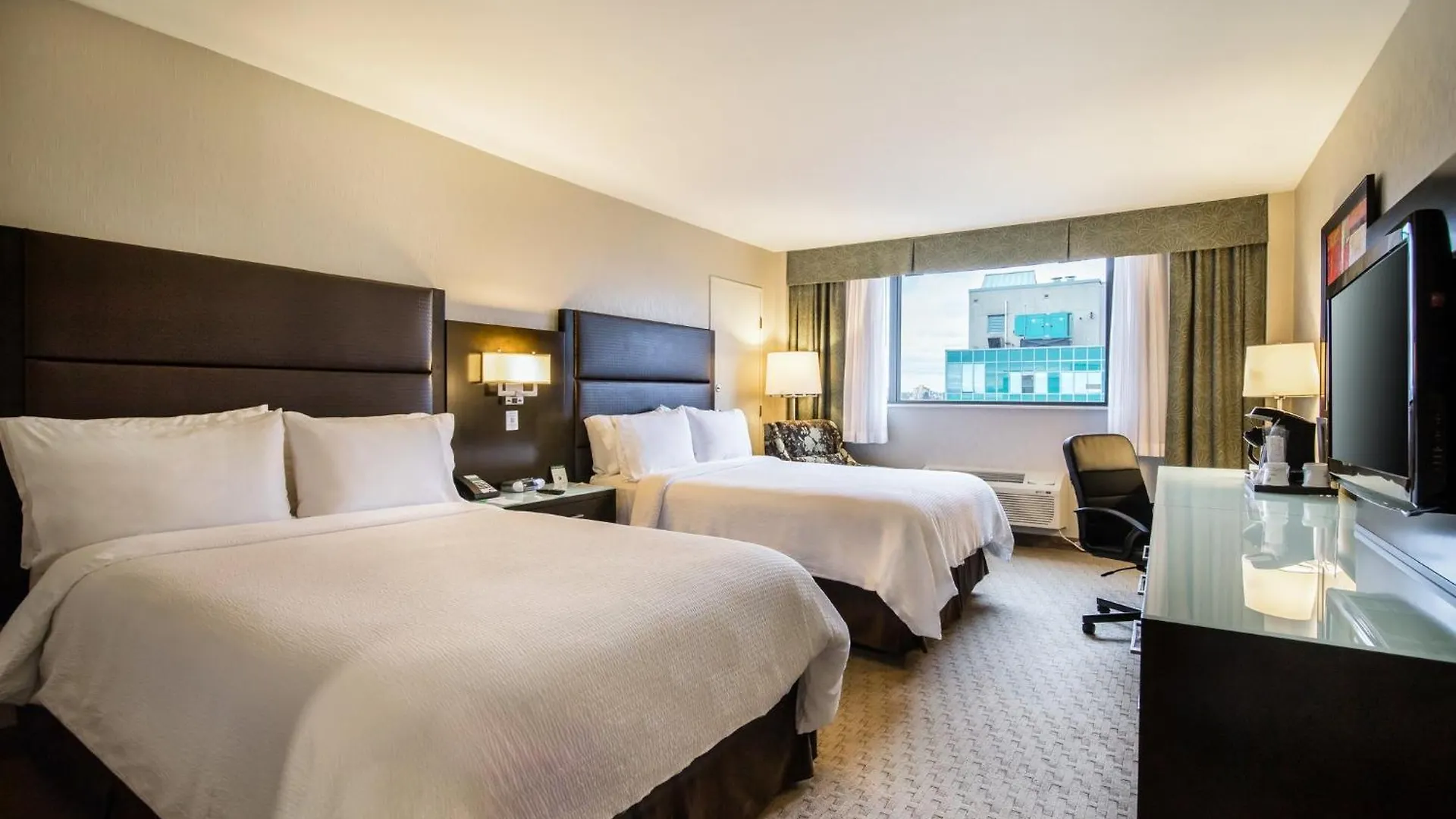 Holiday Inn Vancouver-Centre Broadway By Ihg Отель
