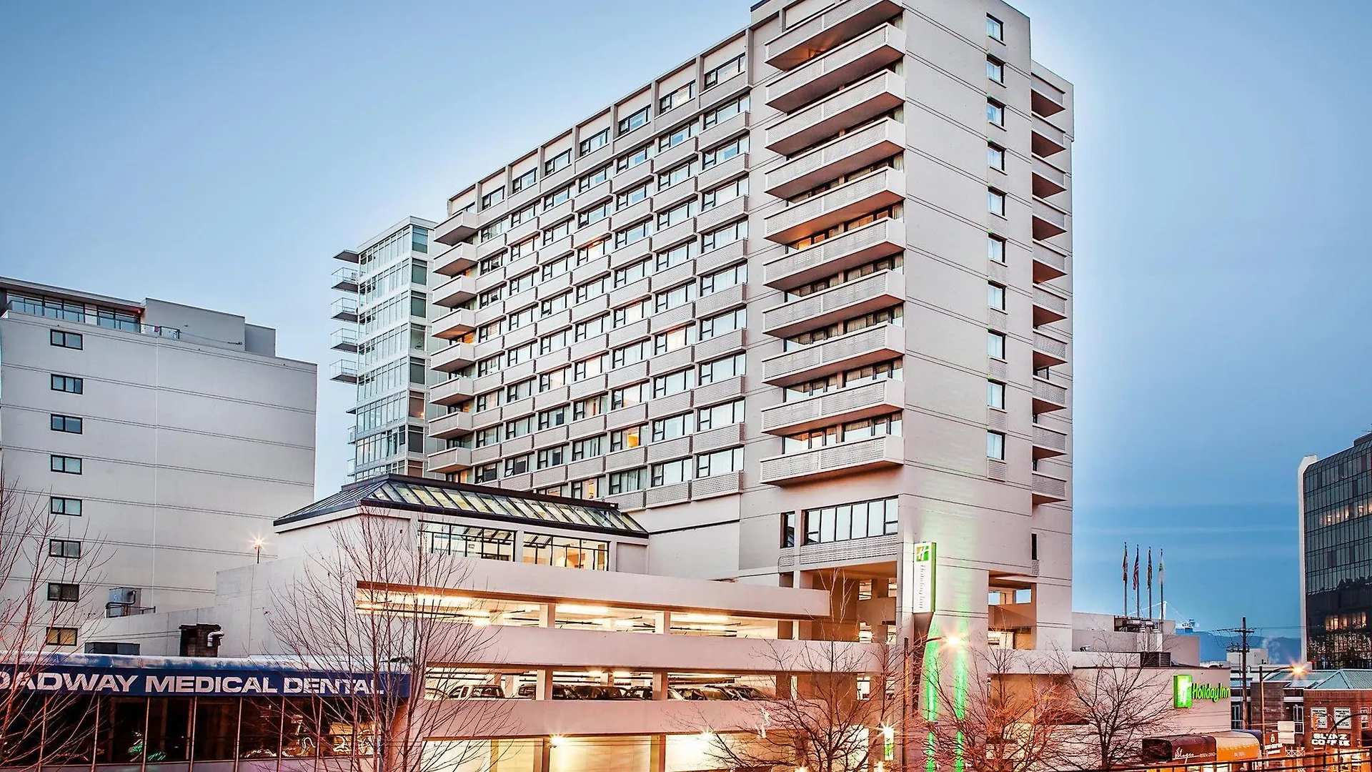 Holiday Inn Vancouver-Centre Broadway By Ihg Hotel Vancouver