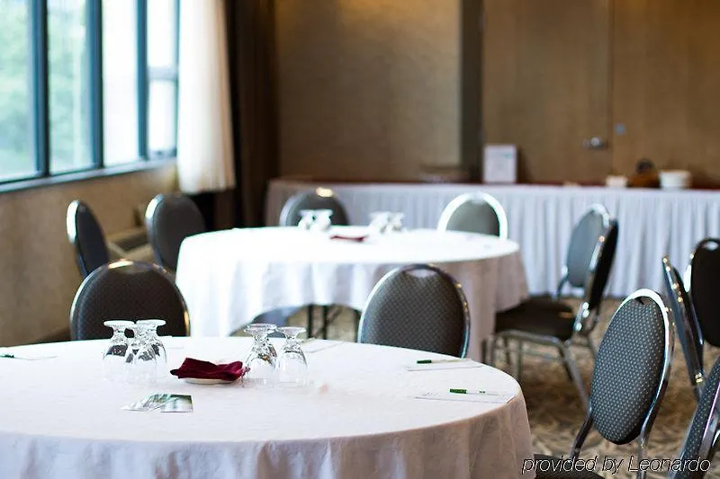 Holiday Inn Vancouver-Centre Broadway By Ihg 3*, Vancouver Canada