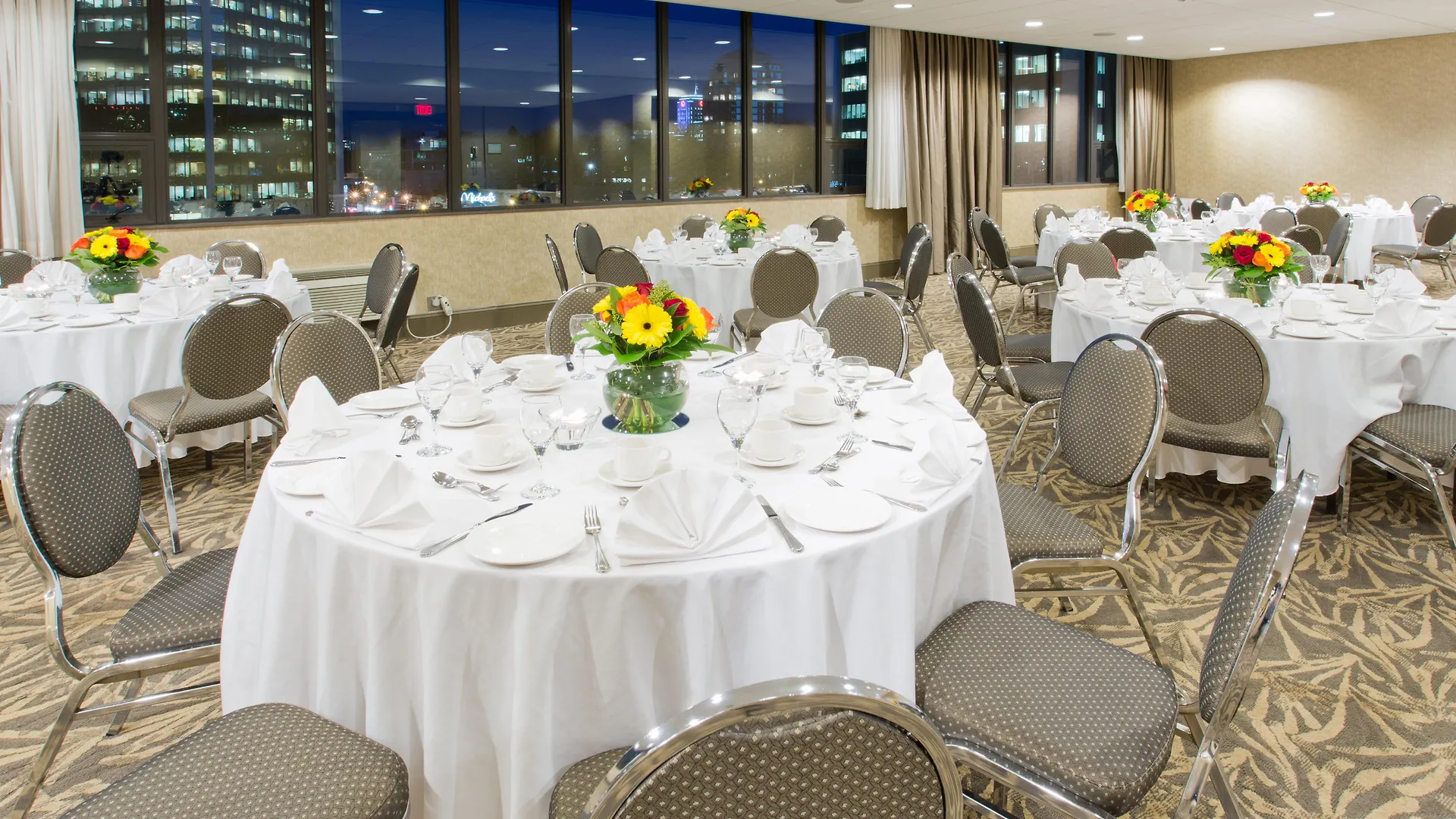 Holiday Inn Vancouver-Centre Broadway, an IHG Hotel