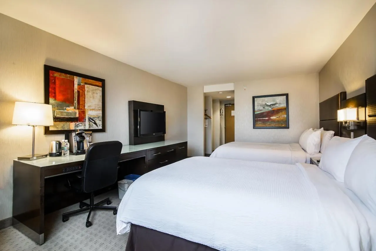 ***  Holiday Inn Vancouver-Centre Broadway, an IHG Hotel Canada