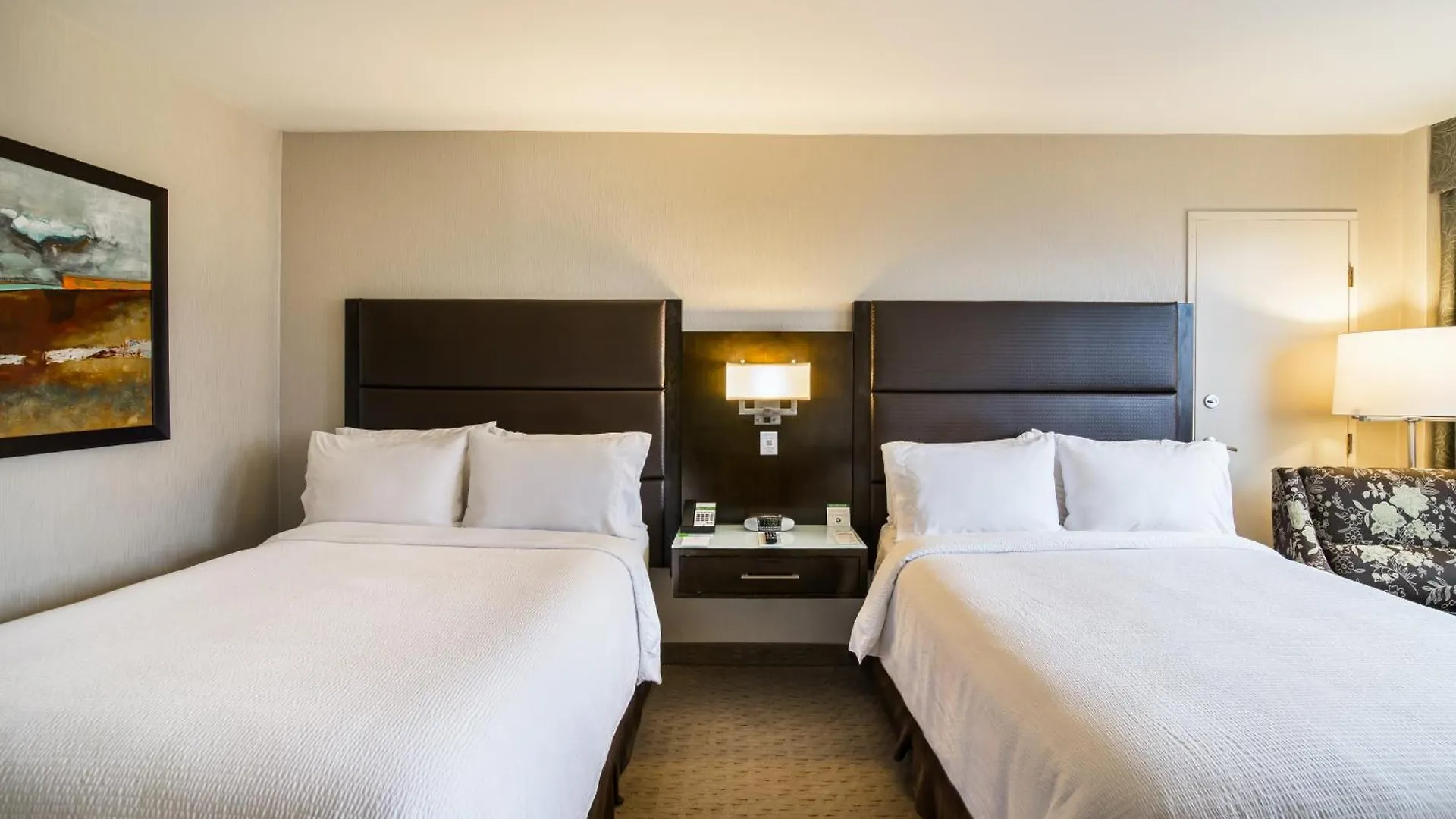 Holiday Inn Vancouver-Centre Broadway, an IHG Hotel